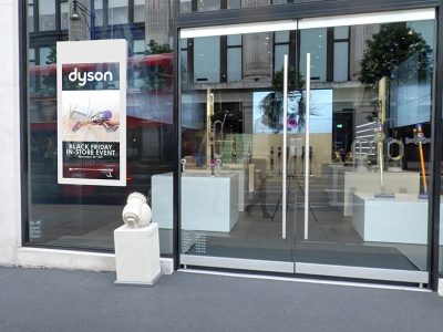 Hanging Double-Sided Window Displays - Application Image - Dyson Outside